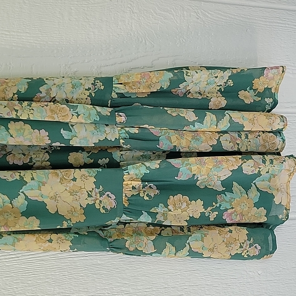 LC Lauren Conrad Foral Dress - Picture 5 of 9